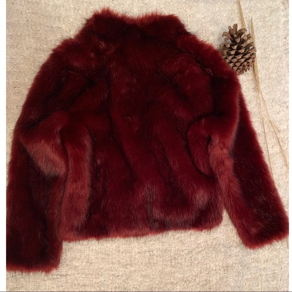Unreal Fur Red Faux Fur Jacket / size Small - Picture 6 of 6